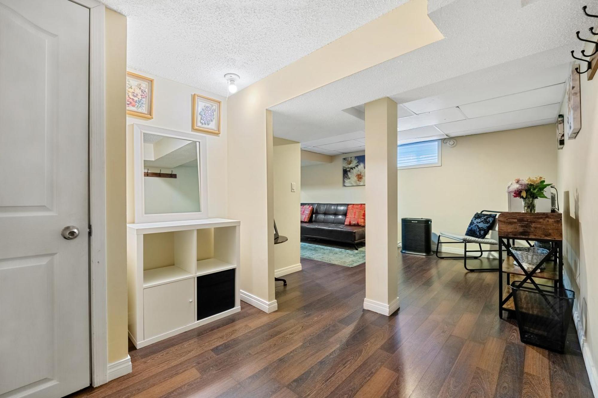 Crescent Heights Haus Homestay Calgary